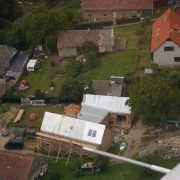 RD Líšnice — Oplechování střechy – titanzinek Rheinzink tl. 0,7 mm, lesklý (fotografie 4)